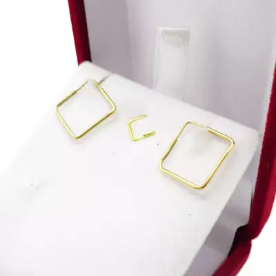 Aros cuadrados de oro 18 kts Entre Joyas Caballito
